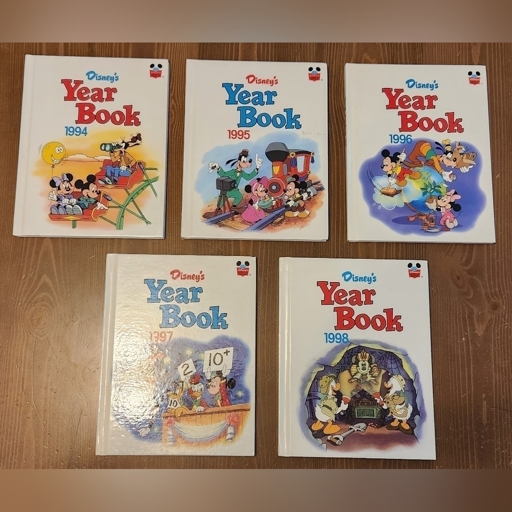 Vintage 1994-1998 Disney's Year Book  Lot Of 5 Hard Cover Plus 2 Posters